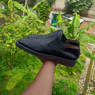 Doctor Martens (DocMart) MADE IN ENGLAND (MIE) Hitam Sepatu Formal Kerja Pantofel Unisex Second Orig