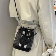 💜Coach 新款Dempsey系列迷你水桶包專櫃正品 香港直送