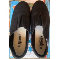 Used Leo Star Shoes Size 38