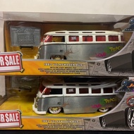 Jada jada 1/24 Volkswagen 1962 T2 Bus (20th Anniversary Edition) Alloy Car Model Collection