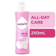 Lactacyd Feminine Wash All Day Care Maintain PH Balance and Away from Irritation (250ml)