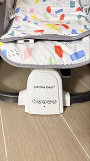 嬰兒搖籃床Petitee Bear Baby Bouncer with Music and Timer