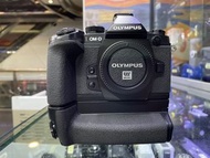 OLYMPUS E-M1 EM1 EM 1 w/ HLD—7 新淨套裝 連直倒手柄