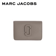 MARC JACOBS THE LEATHER COVERED J MARK BUSINESS CARD HOLDER 2R4SMP005S02 RE24 กระเป๋าใส่บัตร