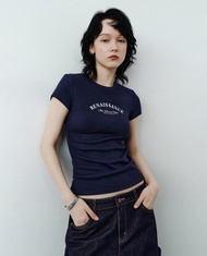 URBAN REVIVO - Áo thun nữ cổ tròn tay ngắn phom ôm UYY450276-L8A