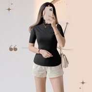 SULIT PANALO Essential Turtleneck Cropped Sweater – Cotton Blend