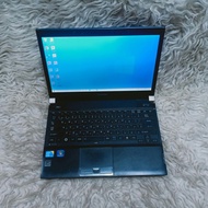Jual murah laptop toshiba dynabook R700 corei3 Ram 4gb hdd 500gb
