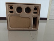 ตู้กระแทกข้าง6.5" กลาง3"แหลม2" พร้อมอะคริลิค