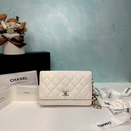 CHANEL 23C 小羊皮WOC足球鏈帶包