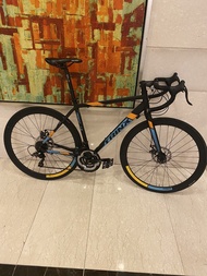700c trinx disc brake aluminium frame road bike bicycle bike 3 x 7 speed 速碟剎鋁金屬車架公路車單車（上水交收）正常使用如圖所有