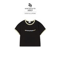 ADLV [acme de la vie] เสื้อครอป รุ่น Snake Initial Ringer Crop Short Sleeve T-Shirt Black