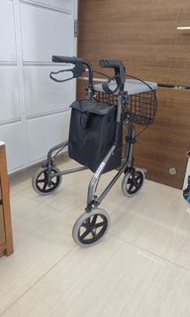 可摺疊  助行架購物車 非輪椅                                                               可調高度  帶刹車
