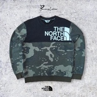 Crewneck The North Face Camo second