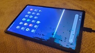 Samsung Tab S9 X710 WIFI版本  128+8GB 單機一部冇筆 機器意外墮地, 下半部範圍出現大黑斑及一條橫光劍, 但機器仍能正常使用, 手指觸控及s pen觸控全正常