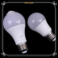 kitchenpartner7c E27 PIR Motion Sensor Lamp LED Bulb with Motion Sensor Motion Detector Night Light 