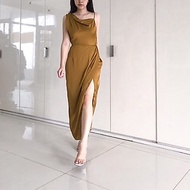 Enzy satin Dress with Slit