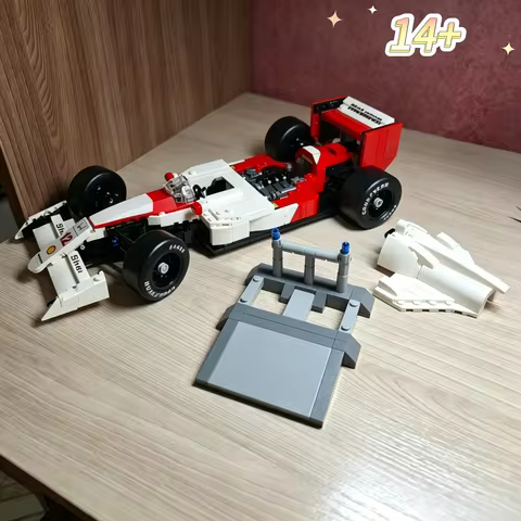 693pcs Racing Car Model MP4/4 Building Blocks With Display Stand Sticker Mechanical Group Bricks Bir