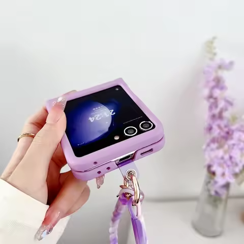 3D Love Heart Z Flip7 Gradient Bear Wristband Lanyard Matte Case For Samsung Galaxy Z Flip 5 6 7 Zfl