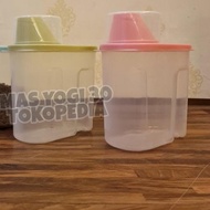Pet food container 1.9L Dog Cat food Storage - pink