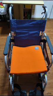 Kawamura 曰本河村 超輕型輪椅16寸細轆 (藍色) 連韓國蜂巢凝膠座墊 (單層，橙色套，15.8X16.5X1")