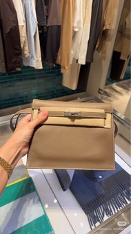 Hermes kelly danse
