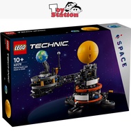 LEGO Technic Space 42179 Planet Earth and Moon in Orbit