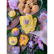 CNY Tiger Lotus Biscoff Ang Ku Kueh (Made From Sweet Potatoes)