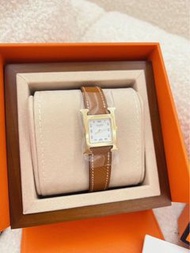 Hermes 經典H watch 手錶25mm棕色錶帶金盤。香港門市購買