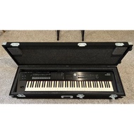 New Roland RD-2000 Keyboard Piano &amp; Grundorf Travel Case