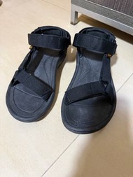 Teva 涼鞋