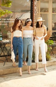 Sis story กางเกงยีนส์ ขายาว เอวสูง ทรงบอย ครอป แต่งการเป๋าหน้า Sis 529 Emily high-waisted crop strai