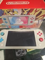 (程泓電玩x通訊鳳山店) 二手2999元屏東市可面交  Switch Lite 寶可夢劍盾版 主機 請先來電確認預留現貨