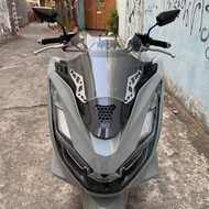 ชิวหน้าPCX160 ทรงFZ ดีไซน์ทรงเวอร์ชั่นใหม่ (ชิวแต่งแบบ2ฐานคาร์บอน สกีนHonda) ปี2021-2024  ชิวแต่งpcx