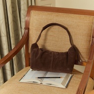 กระเป๋าสะพายหนังกลับสไตล์คลาสสิก MELLOW SUEDE collection - 2 colors