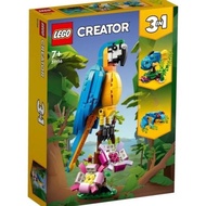 Lego creator 31136