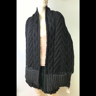 Burberry 羊毛編織披肩圍巾