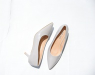 รองเท้าเเฟชั่นผู้หญิงเเบบคัชชูส้นปานกลาง No. 10-13 NE&amp;NA Collection Shoes