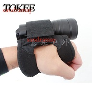 TOOKE Strong ไฟฉายส่องสำหรับดำน้ำและสนับมือ (ไม่รวมไฟฉาย) Sandramay2010925-Cb