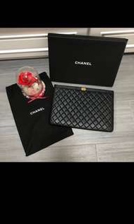 Chanel 經典Boy手拿包