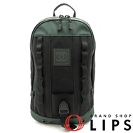 香奈兒運動系列雙肩包，尼龍材質，女肩包/日用包

黑色/綠色 [二手]