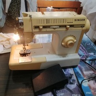 2手零件機出售勝家縫紉機裁縫機(附贈踏板＋梭殼)過電正常)會逐日調整價格