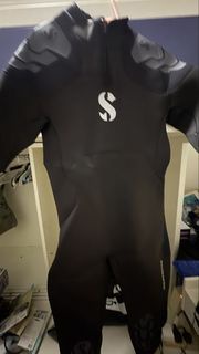 Scubapro everflex yulex dive steamer 3/2mm XL 男