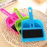 [GRT Pet] GRT Pet Mini Broom Set (Random Color)