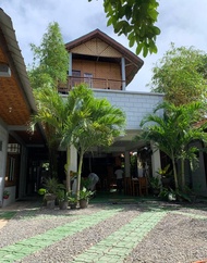 700平方米12臥室獨立屋 (塔比拉亞市) - 有12間私人浴室 (Mischa Hostel and Tours )