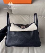 Sold🌈Hermes💙Lindy 26💙黑色拼藍色銀扣🌟99新🌈TC皮🌟送貼膜💙lindy26🌟lindy🌟愛馬仕🌟