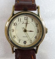 ੈ✿ SEIKO 精工石英女錶 Avenue系列 日本製 大三針 日期 鍍金錶殼皮錶帶 走時準確 阿拉件數字錶盤實用有型