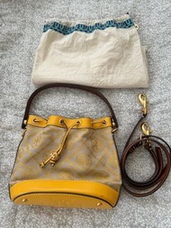 Tory Burch bucket bag