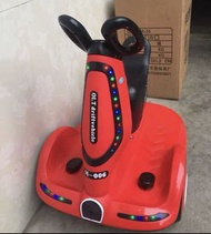 兒童電動車