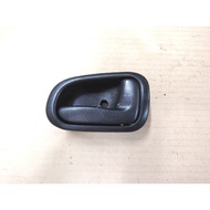 Original TOYOTA COROLLA ae101 DRIVER SIDE DOOR HANDLE Original TOYOTA COROLLA ae101 DRIVER SIDE DOOR