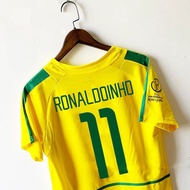 2002 Brazil National Team Home Retro Jersey Ronaldinho #10 Kaka #8 Classic Football Soccer Shirt
